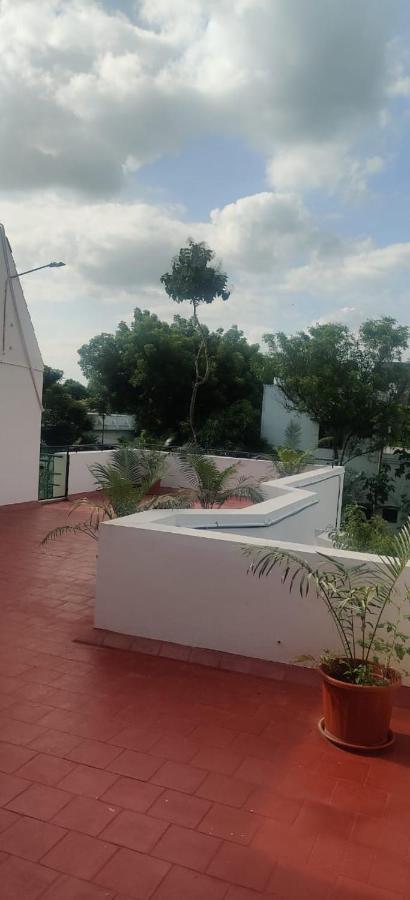 Apartmán Coral Shelters Kochadai Madurai Exteriér fotografie